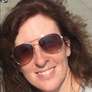 Meet your Posher, Pam